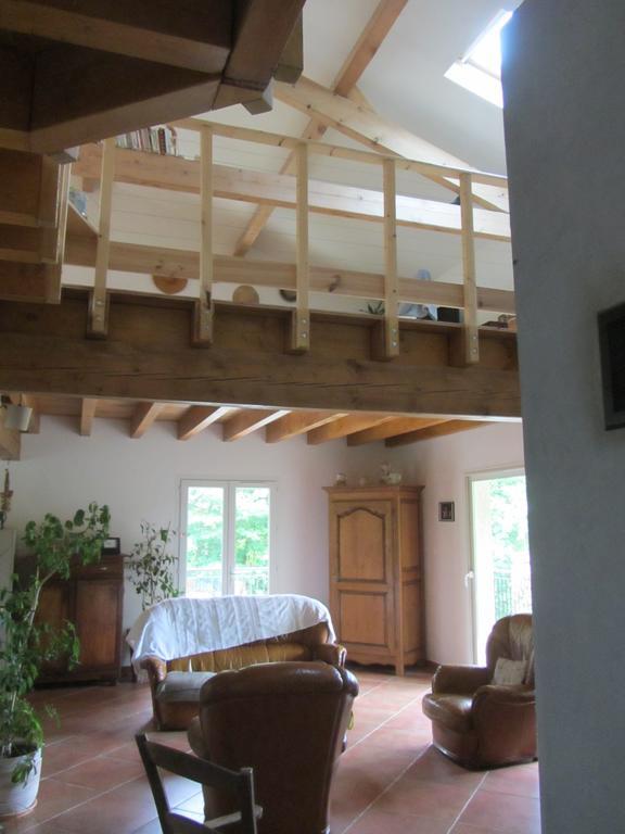 Les Cimes Bed & Breakfast Saint-Pierre-de-Riviere Luaran gambar