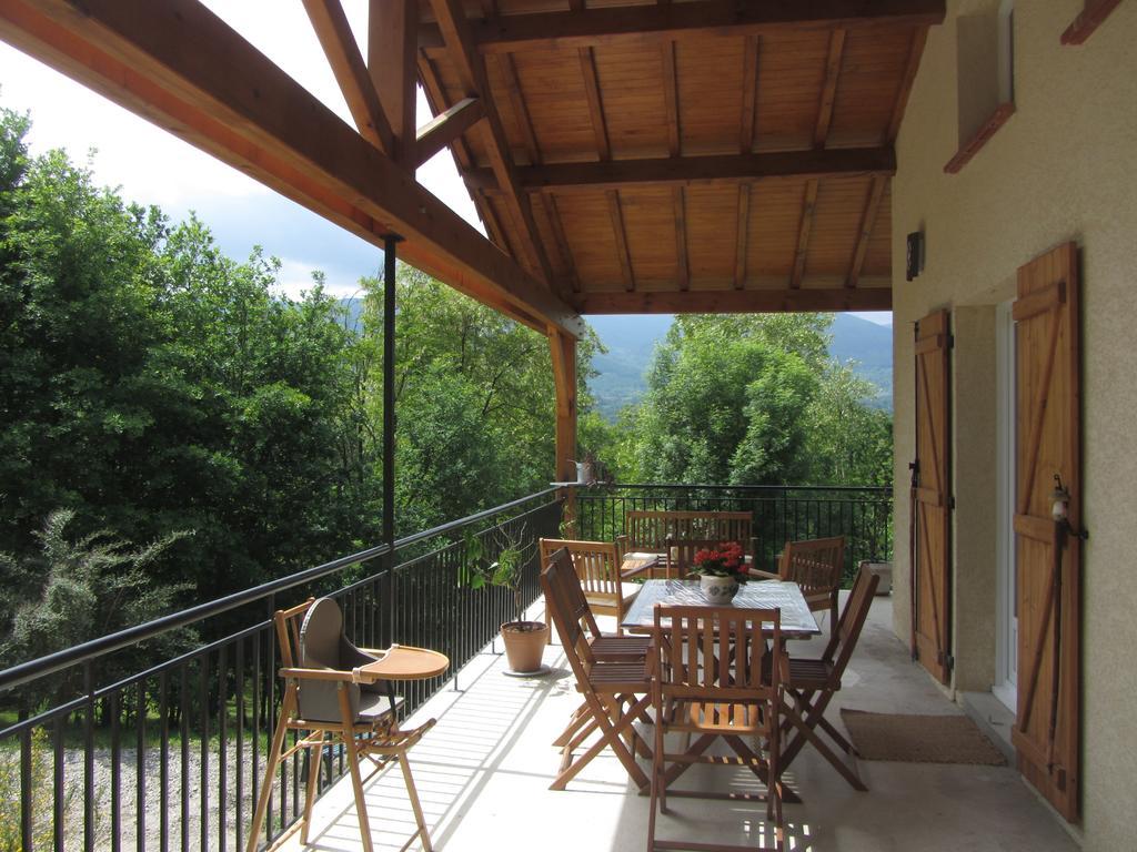Les Cimes Bed & Breakfast Saint-Pierre-de-Riviere Luaran gambar